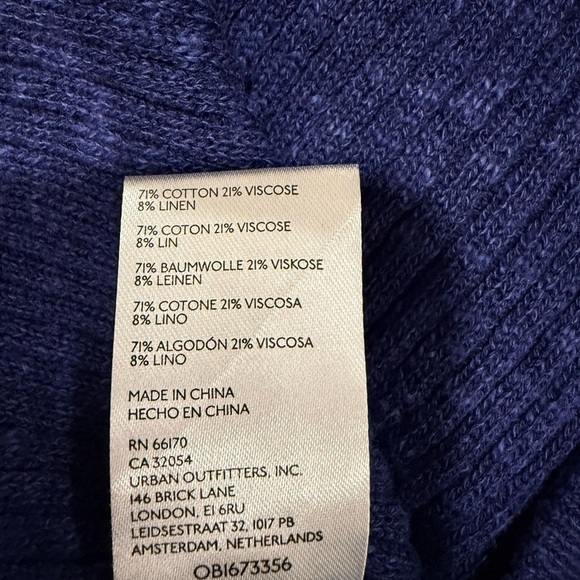 Free People Beach Sweater
Knit Pant size Medium - Picture 7 of 7